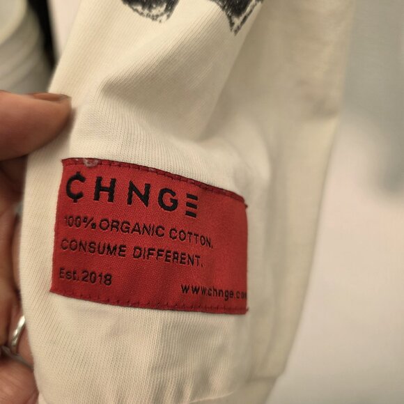 CHNGE Cream Long Sleeve Embroidered Grafic Crop Shirt Size Large - Picture 5 of 12